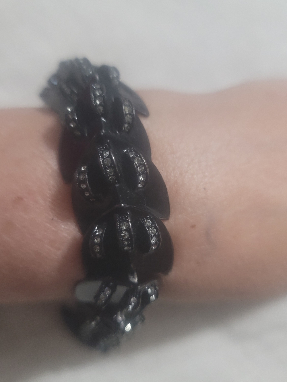 Black Crystal Link Metal  Bracelet